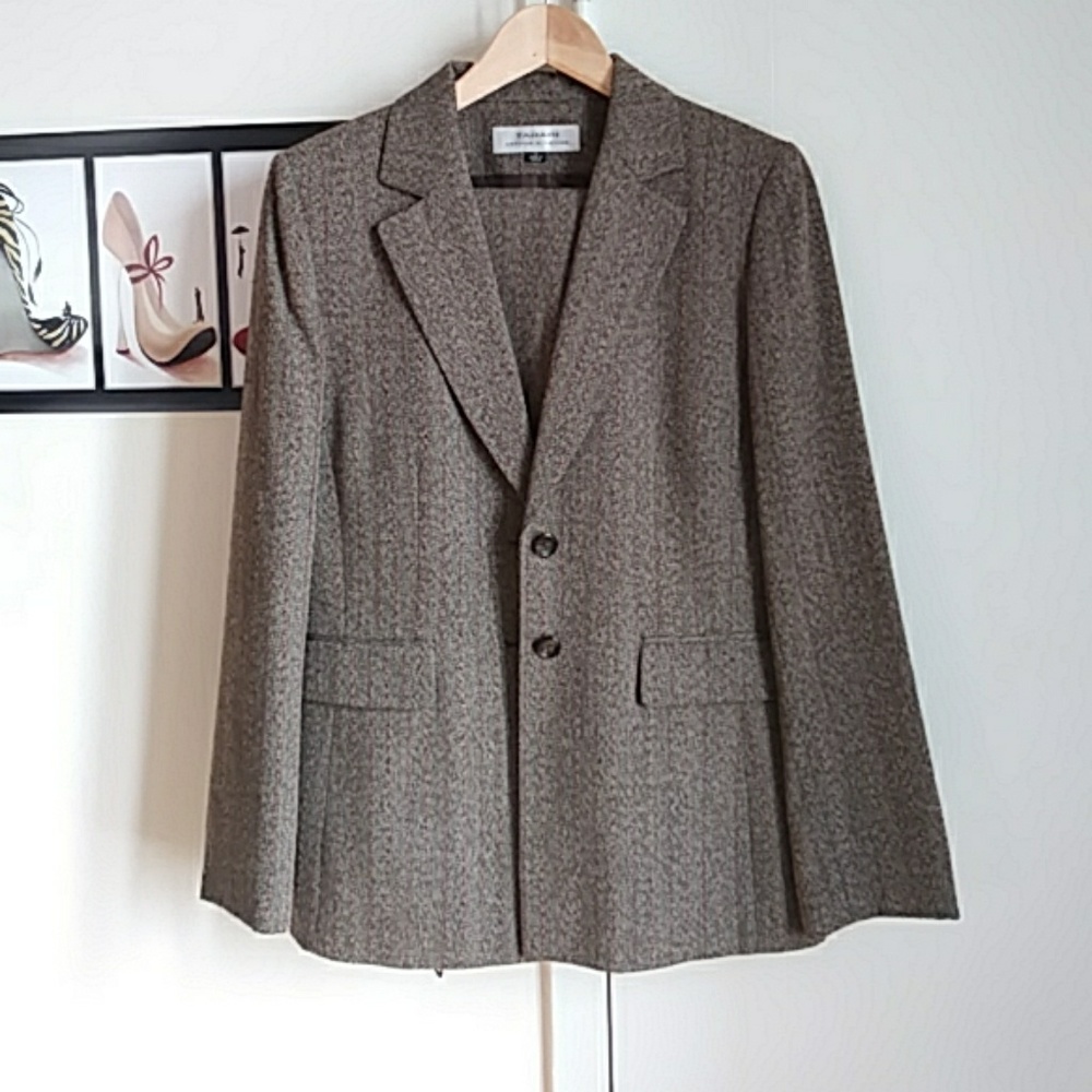 Elie Tahari Woman Pantsuit.